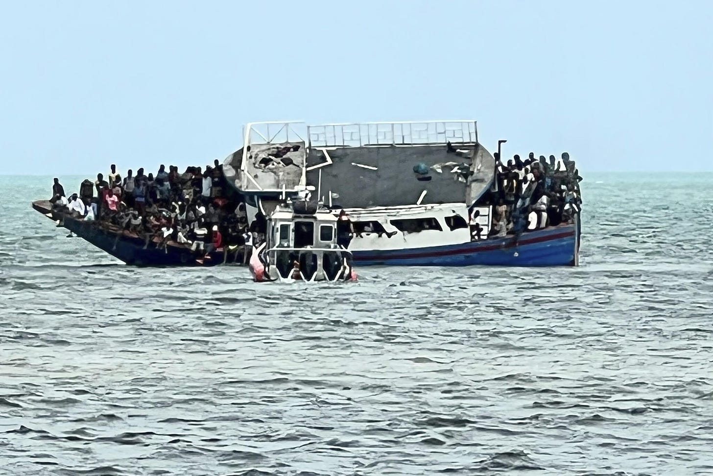 Boat carrying Haitian migrants grounds off the Florida Keys | AP News