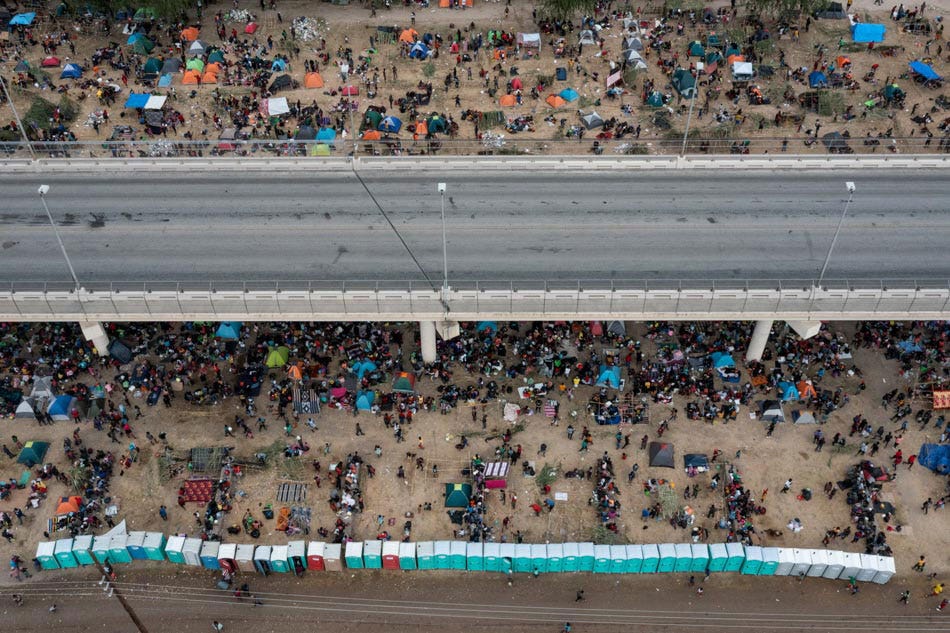 Asylum seekers camp at Del Rio Bridge in Texas | ABS-CBN News
