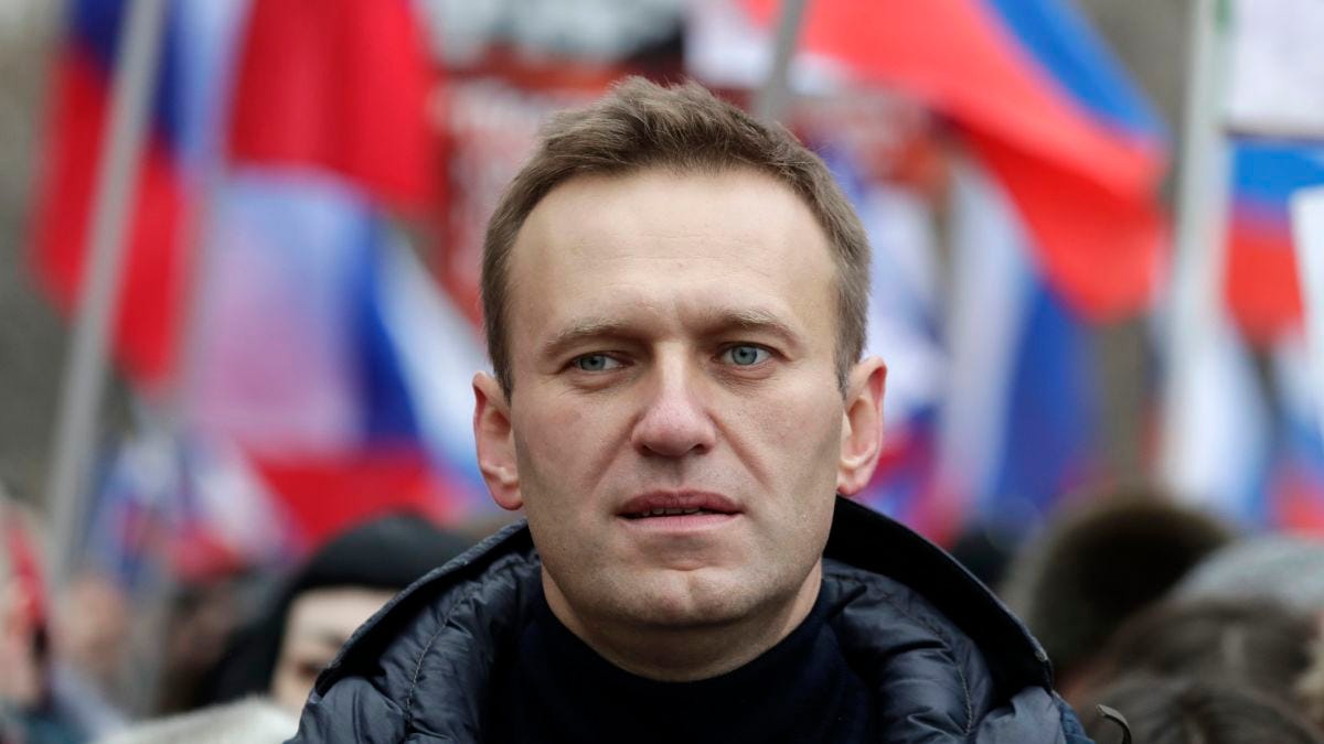 Alexey Navalny: Russian doctors who say opposition leader wasn't poisoned  are untrustworthy, says wife - CNN