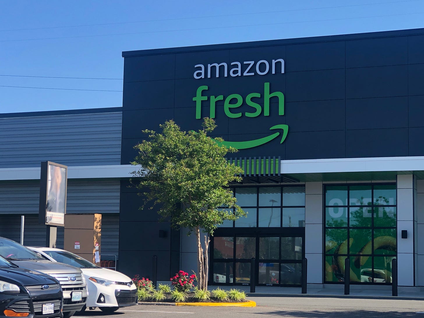 Amazon Fresh Grocery Store Opens Thursday - Alexandria Living Magazine