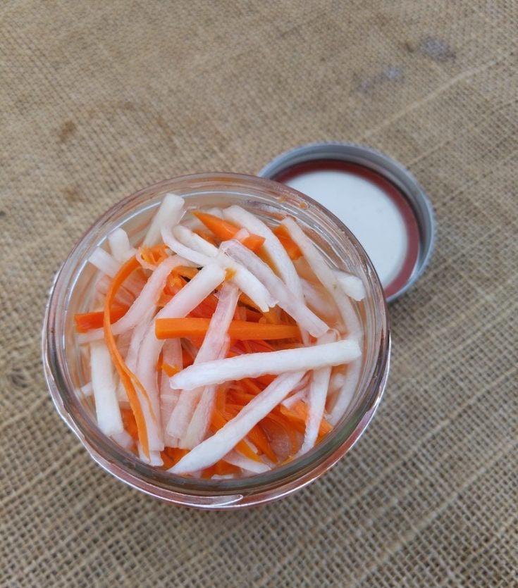 Vietnamese Carrot and Daikon Pickle (Đồ Chua) Recipe