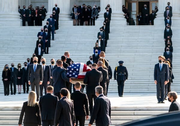 Ginsburg Clerks Remember Her as a Mentor Who Treated Them Like Family - The  New York Times