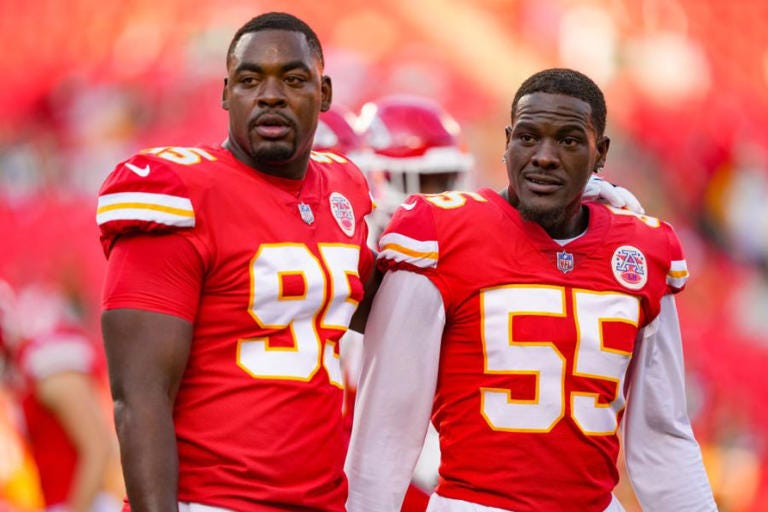 Chiefs' Frank Clark describes why illness forced him to leave Raiders game