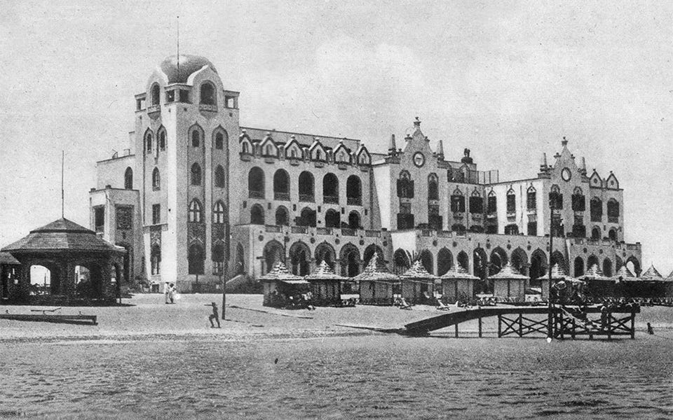 Rhodes&#39; Historic Grand Hotel of Roses