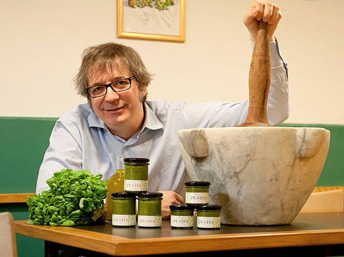 I segreti del Pesto, secondo Roberto Panizza - Cum Grano Salis | il blog di  Palatifini.itCum Grano Salis | il blog di Palatifini.it