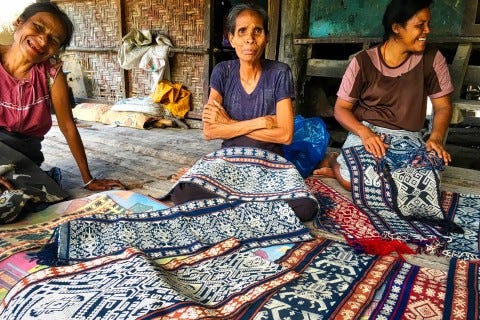 INDONESIA: Umabarra and Pau villages