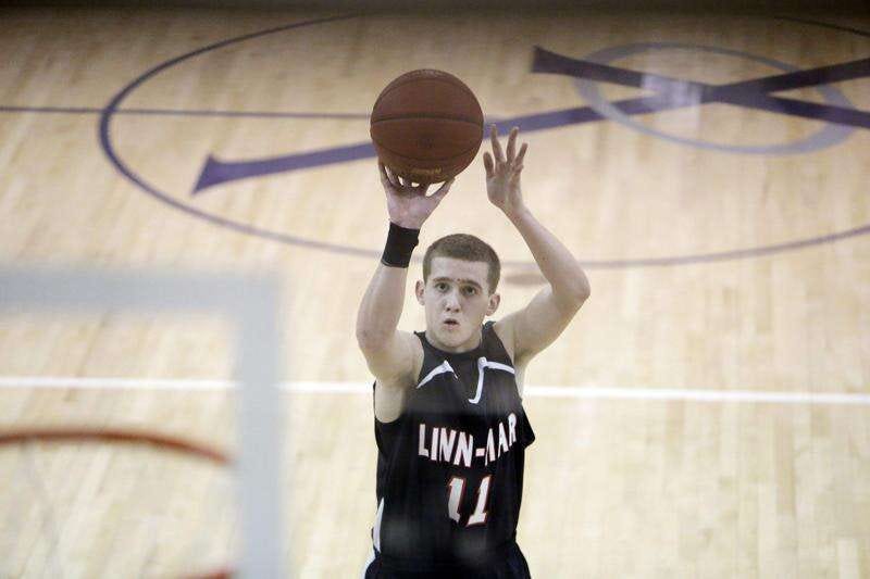Feeling slighted, Linn-Mar’s Bohannon works his way to major D-I college program
