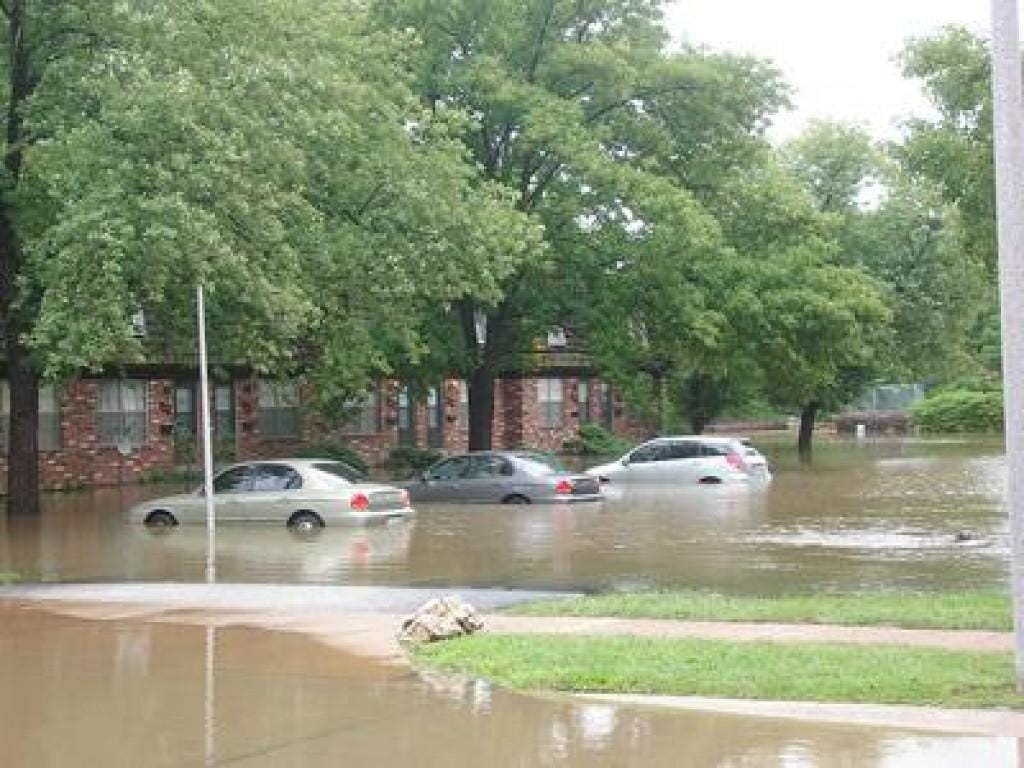 North County begins cleanup after Ike swings through town | Suburban  Journals of Greater St. Louis | stltoday.com