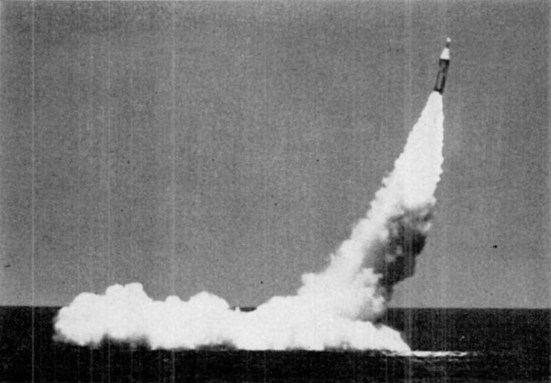 File:Polaris missile first submerged launch.png