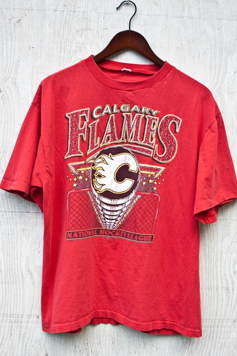 Vtg Calgary Flames Tshirt  Large  Vintage NHL Shirt  CGW image 1