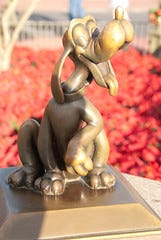 Pluto Statue