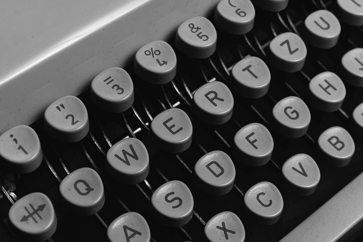 Black and white keyboard of a typewriter.