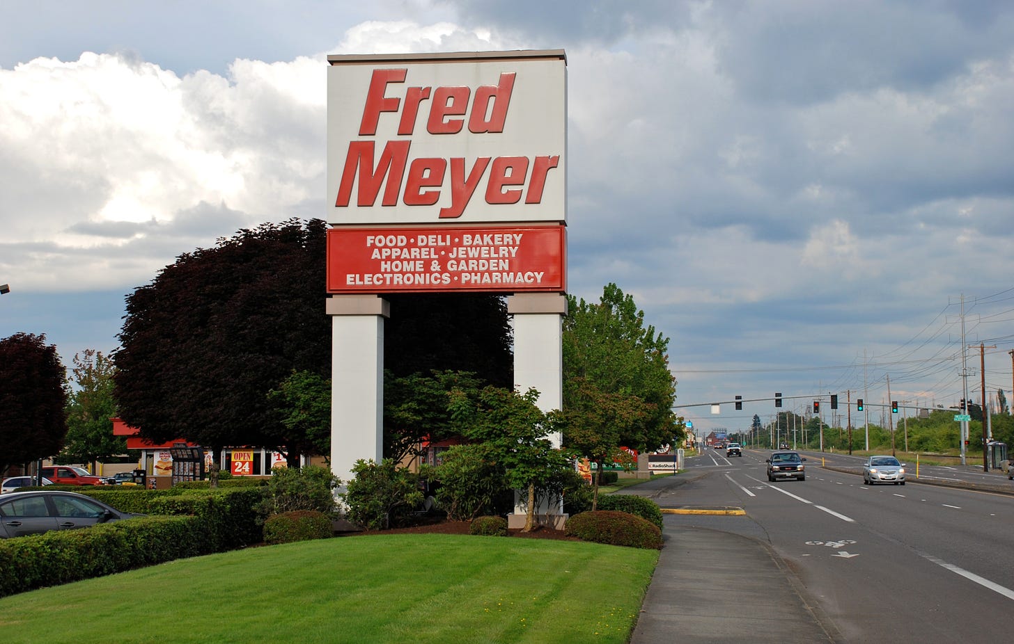 File:Hillsboro Fred Meyer store sign with TV Highway, 2013.jpg