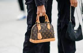 How Much Does a Louis Vuitton Purse Cost? An Easy Guide | LoveToKnow
