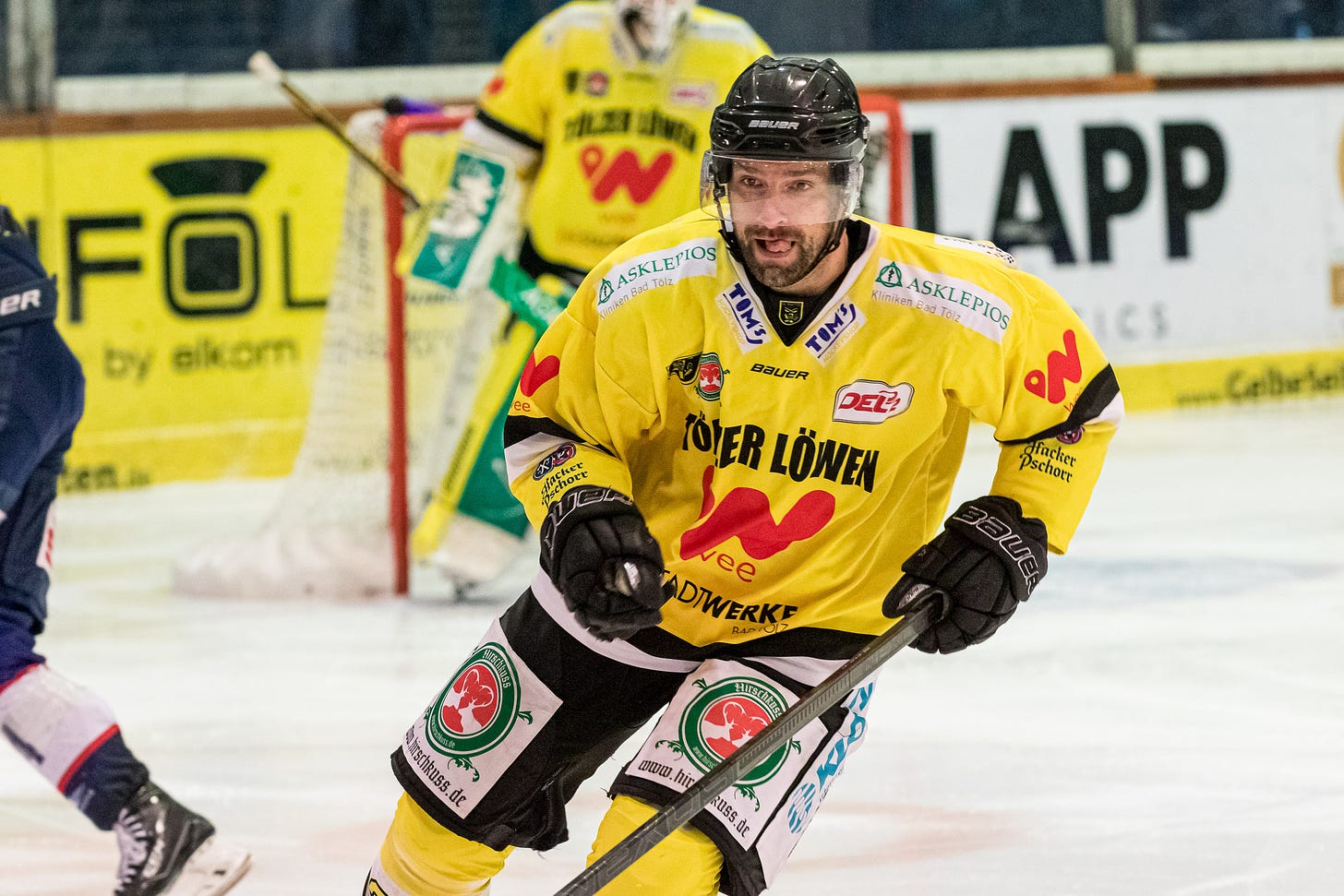Lubor Dibelka bleibt in Doppelfunktion ein Tölzer Löwe - Eishockey-Magazin