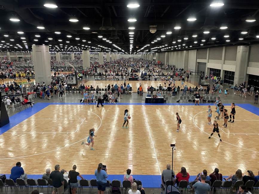 Hosting the Largest U.S. Girls' Youth Basketball Tournament is a Slam Dunk  : GoToLouisville.com Official Travel Source
