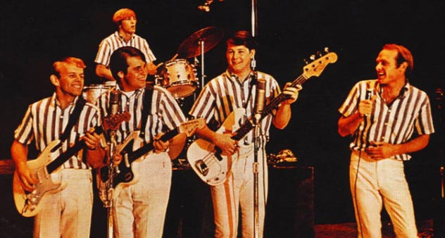 http://www.modernsuperior.com/wp-content/uploads/2015/03/beach-boys-hollywood-bowl-1965-632x338.jpg