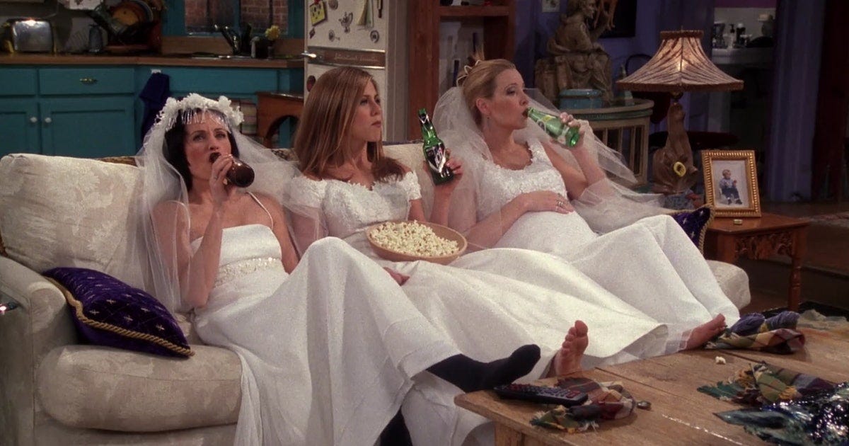8 Monica, Rachel, &amp; Phoebe Moments From &#39;Friends&#39; All Roommates Can  Appreciate