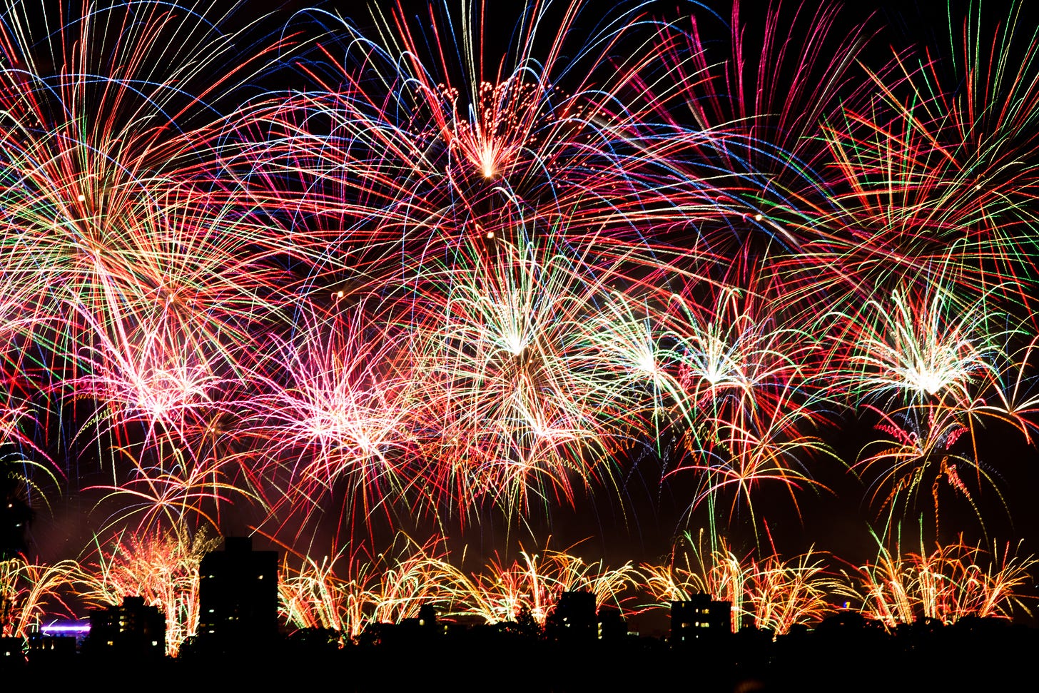 http://ipicturee.com/wp-content/uploads/2013/12/Download-Awesome-Fireworks-HD-Wallpaper.jpg