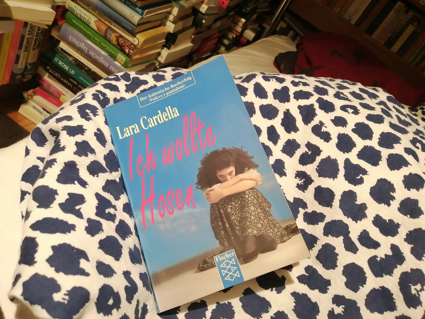 Das Buch "Ich wollte Hosen" von Lara Cardella