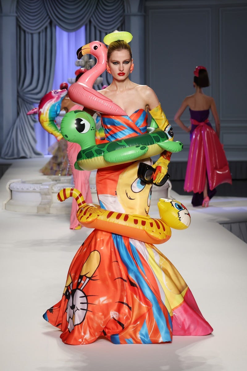 Moschino Spring Summer 2023 Collection at Milan Fashion Week, Photos –  Footwear News