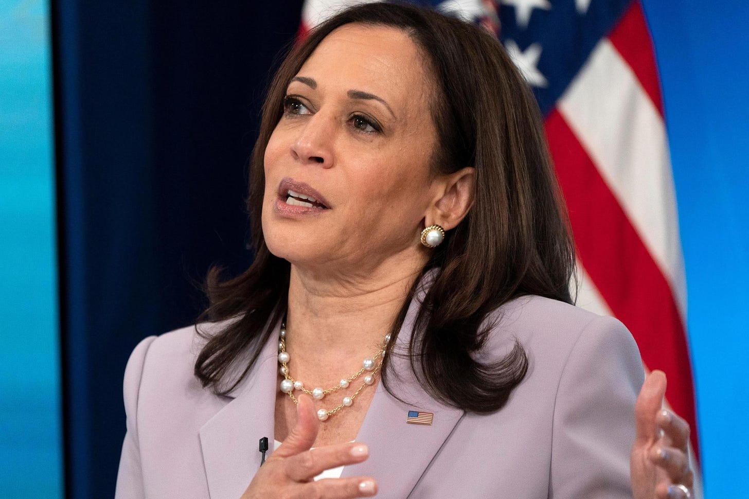 Kamala Harris finally makes it to U.S.-Mexican border, days before Trump  stops there