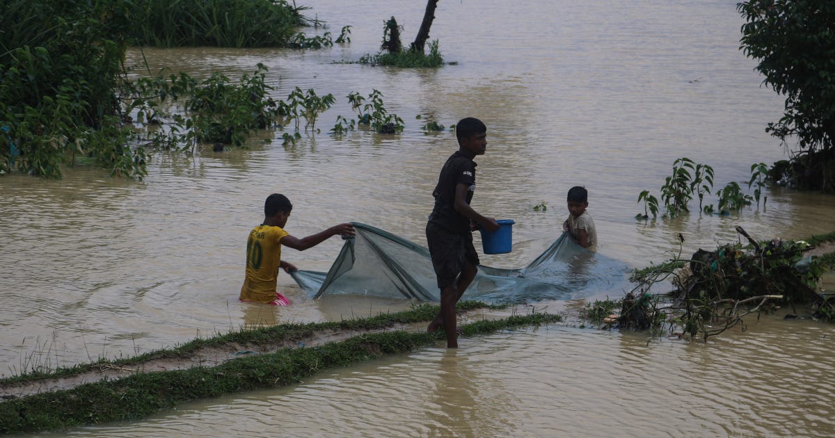 Bangladesh floods displace thousands of Rohingya refugees | Floods News |  Al Jazeera