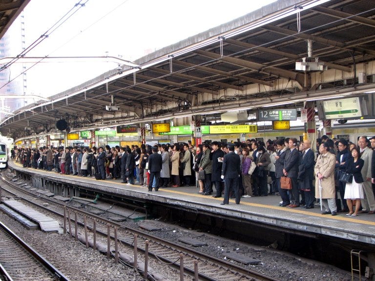 Shinjuku Station + Rush Hour = Pandemonium! – backpackerlee