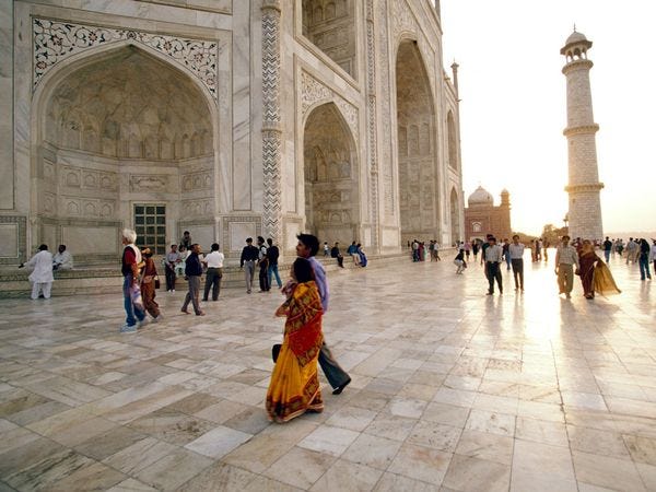 Taj Mahal, Agra, India (Nat Geo Archives)