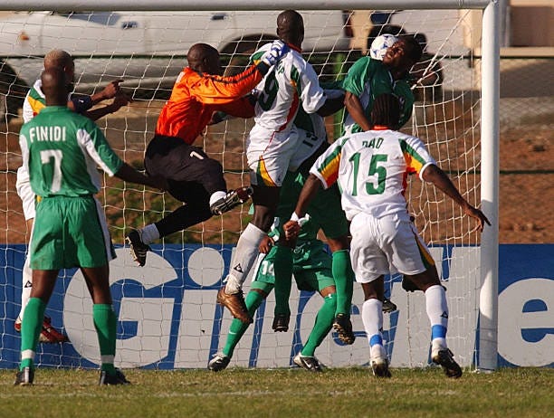  Papa Bouba Diop Senegal National Hero Tee (Green) : Sports &  Outdoors