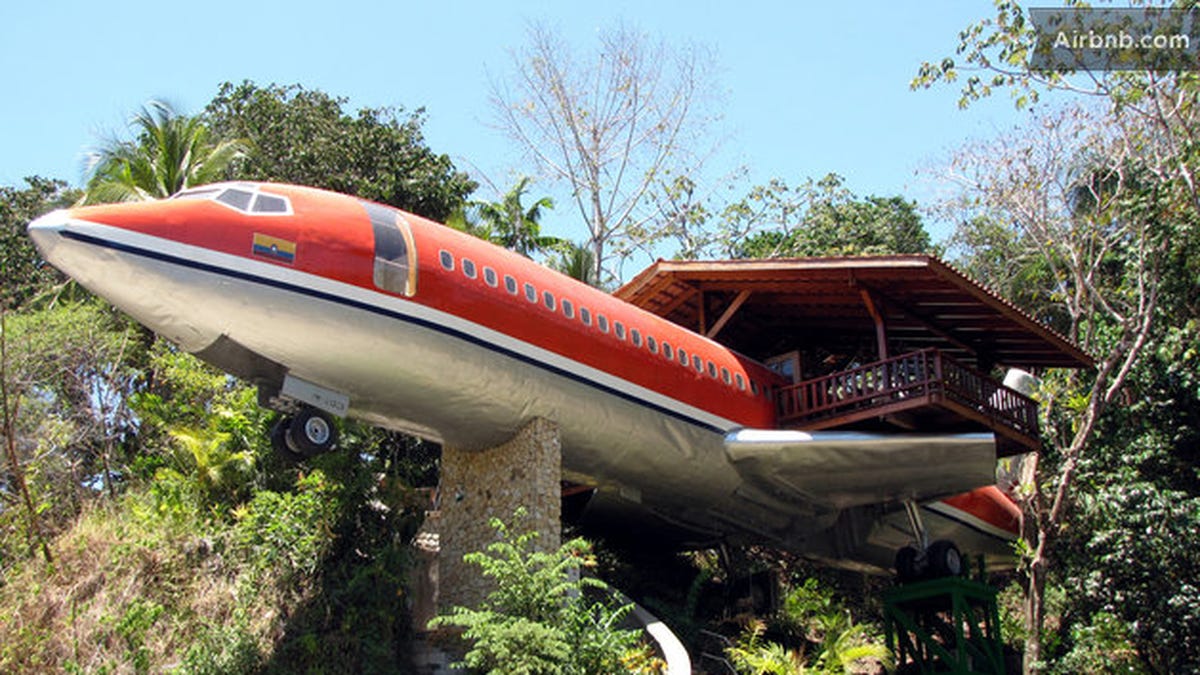 Plane-in-a-tree is the perfect getaway for Airbnb - CNET