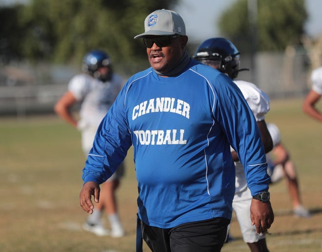 Coaches Eric Richardson, Russell Scott make lasting impact on Chandler High  football