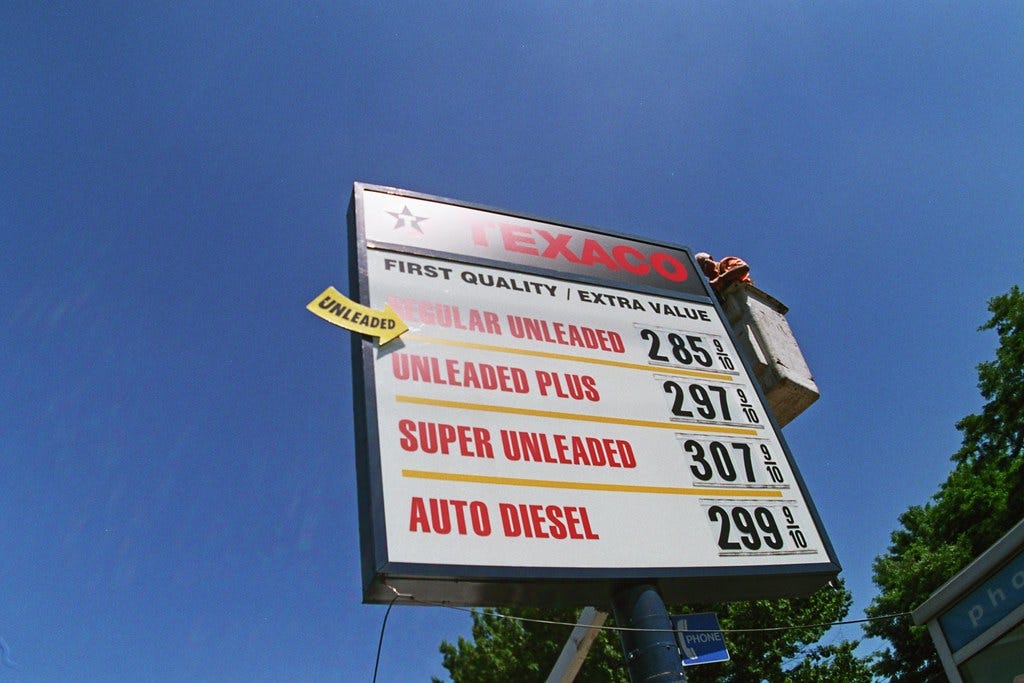 gas prices, texaco, corner of gladstone