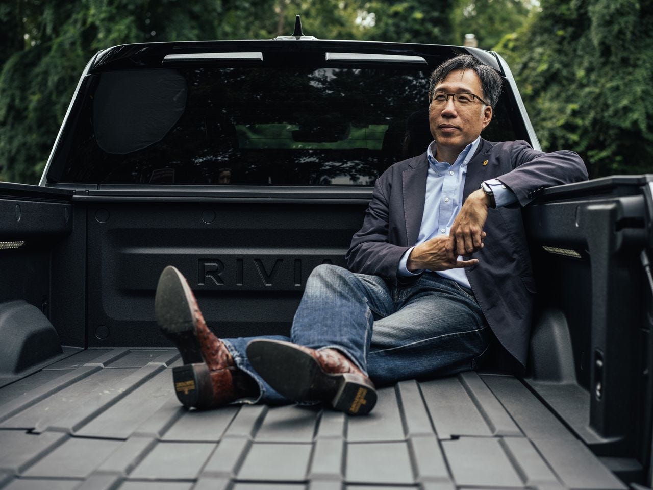 The Man From Rivian Who Wants to Change How We Buy Cars - WSJ