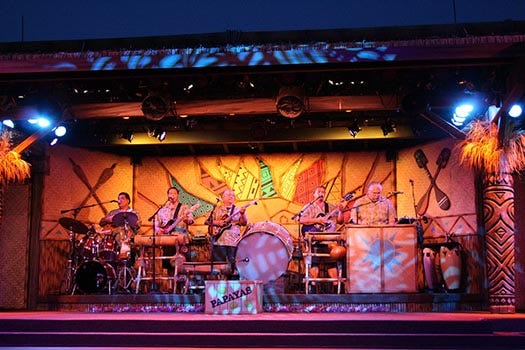 Spirit of Aloha Dinner Show - a dinner show with a Polynesain flair