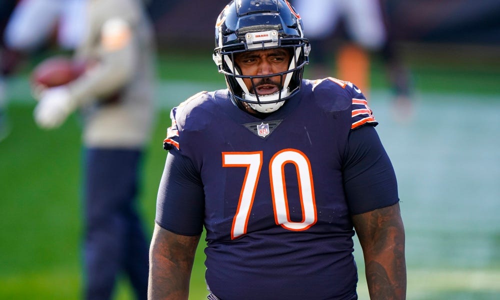 Chicago Bears parting ways with RT Bobby Massie