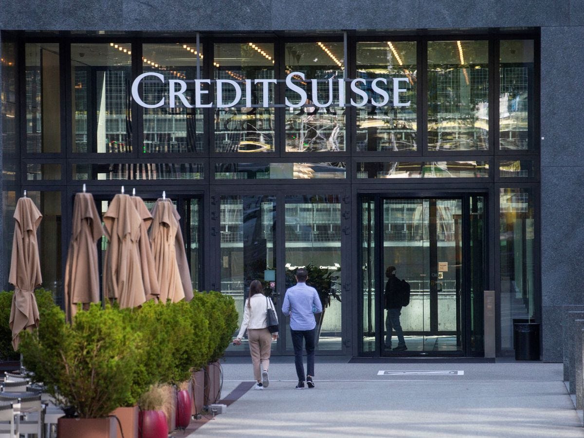 La crisis de Credit Suisse provoca una oleada de salidas y el adiós de una  alta ejecutiva en Asia
