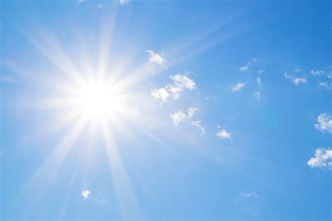 Can Staring at the Sun Cause Blindness? | UAMS Health