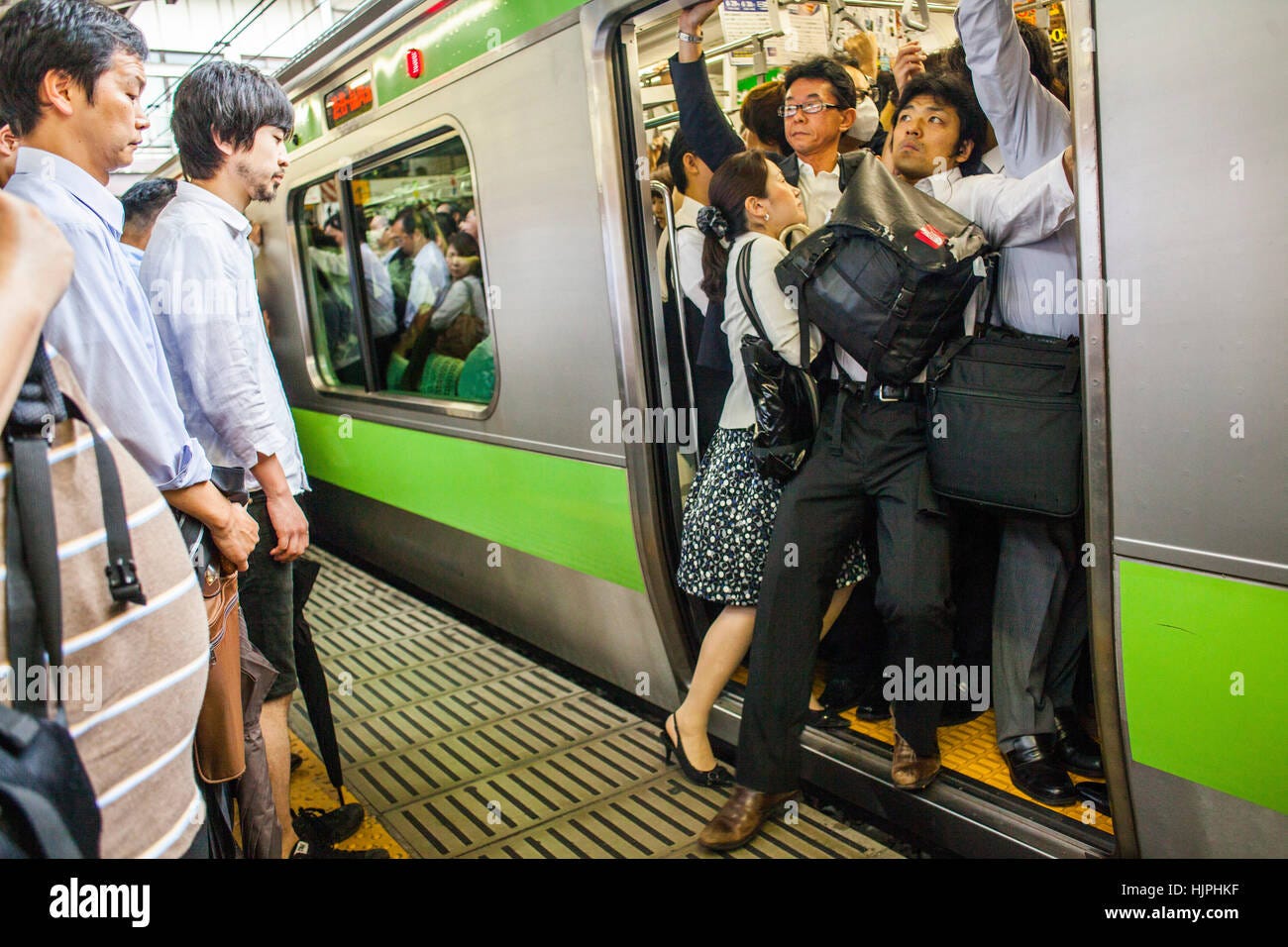 Rush hour at JR Shinjuku Railway station.Yamanote Line.Shinjuku, Tokyo,  Japan Stock Photo - Alamy