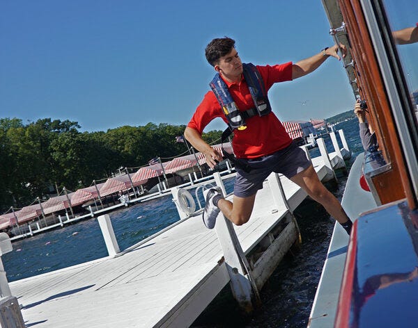 The Gravity-Defying Mail Jumpers of Lake Geneva - Atlas Obscura