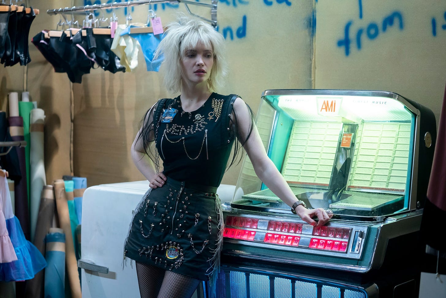 Cómo la diseñadora de vestuario de 'Pistol' devolvió a la vida el mundo del  punk | Vogue España