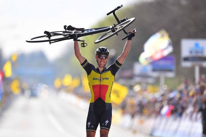 Gilbert heeft in de Ronde van Vlaanderen een meesterwerk neergezet en om  eerlijk te zijn... ik dacht niet dat hij dat nog kon" | Kristallen Fiets |  hln.be