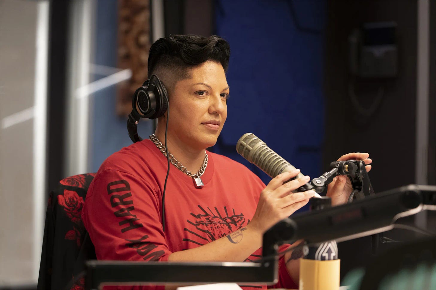 A still of Sara Ramirez as Che Diaz on And Just Like That