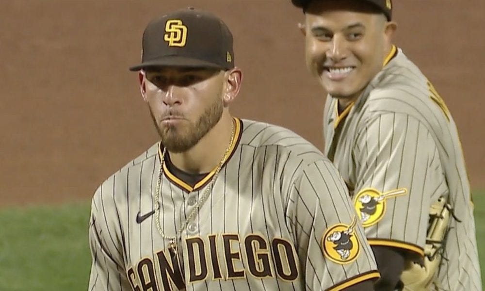 Mets – Padres: Manny Machado funny reaction to Joe Musgrove ear check