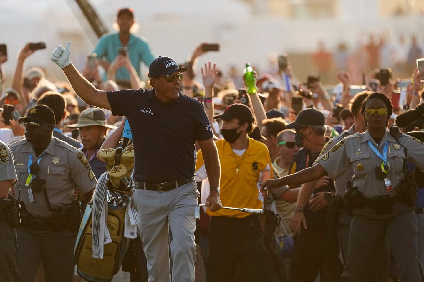 Phil Mickelson had the support of fans all Sunday as he made his run.