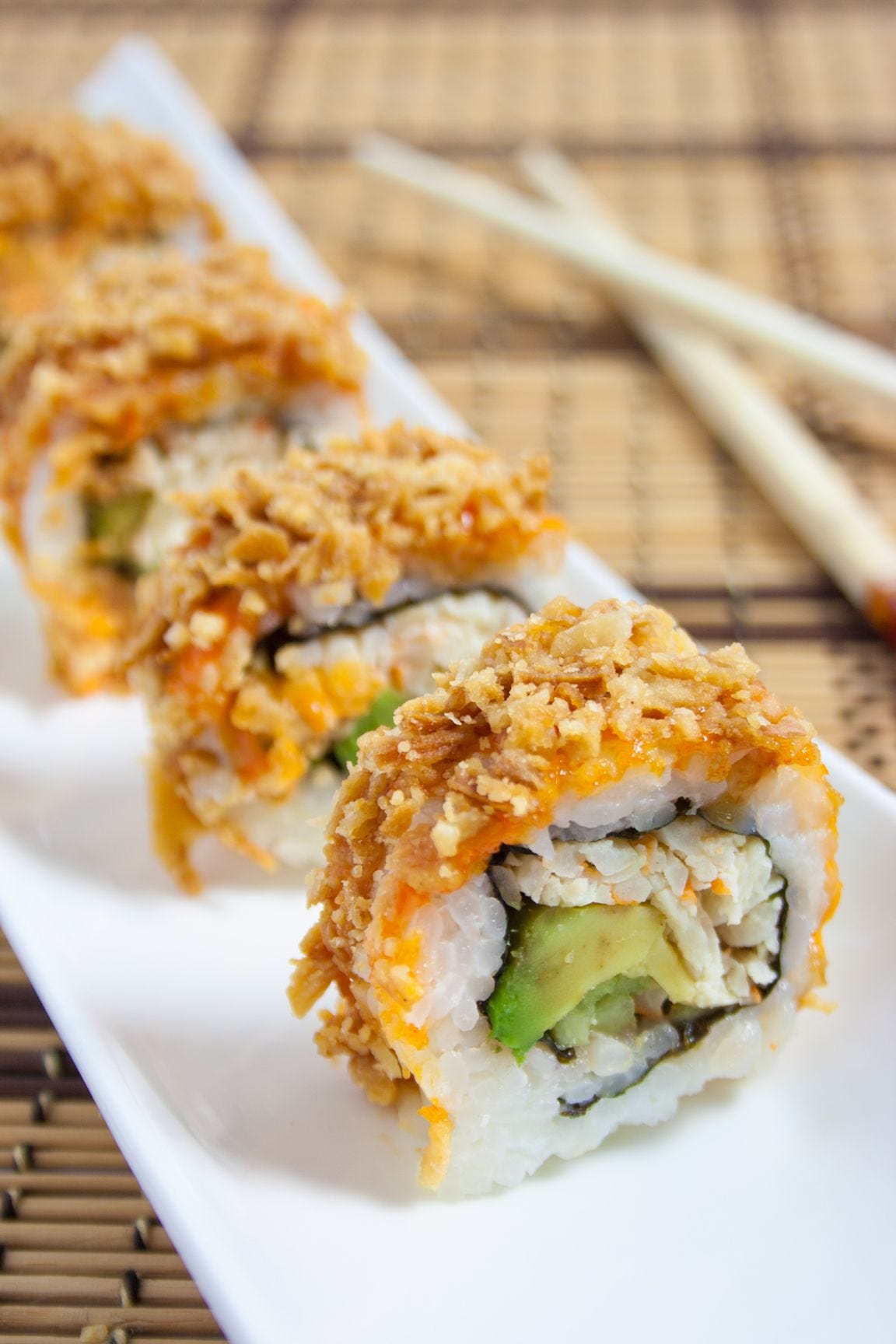 Sushi Roll recipes to make @ home! Sushi Roll recipes to make @ home! Seafood Recipes, Cooking Recipes, Healthy Recipes, Diet Recipes, Easy Recipes, Sushi Roll Recipes, Crunchy Crab Sushi Roll Recipe, Cooked Sushi Rolls, Cooked Sushi Recipes
