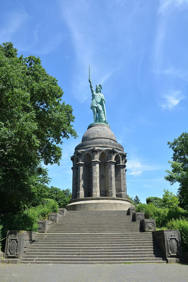 Hermannsdenkmal 160707-003.jpg Hermannsdenkmal 160707-003.jpg