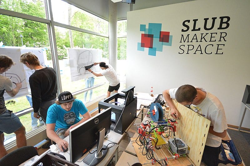 File:2016 09 UJ Meet Up Makerspace (c) Lukas Boxberger.jpg