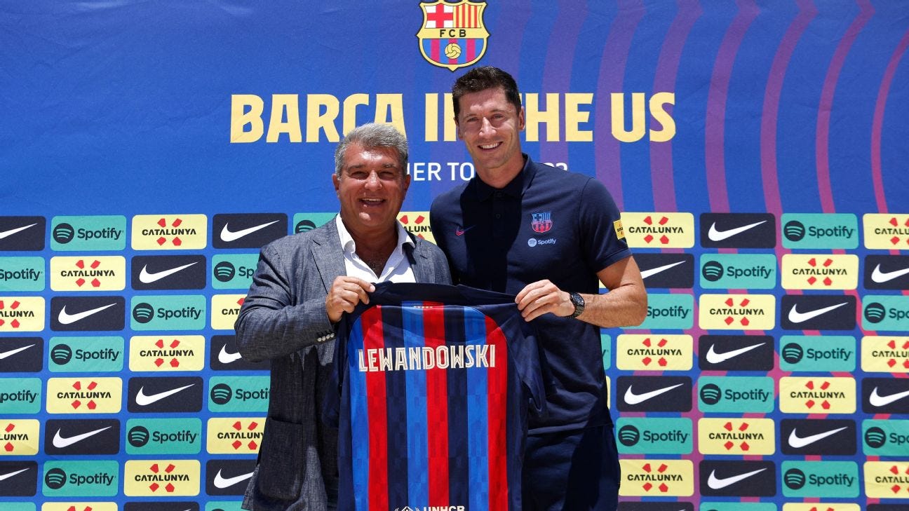Robert Lewandowski completes Barcelona move from Bayern Munich