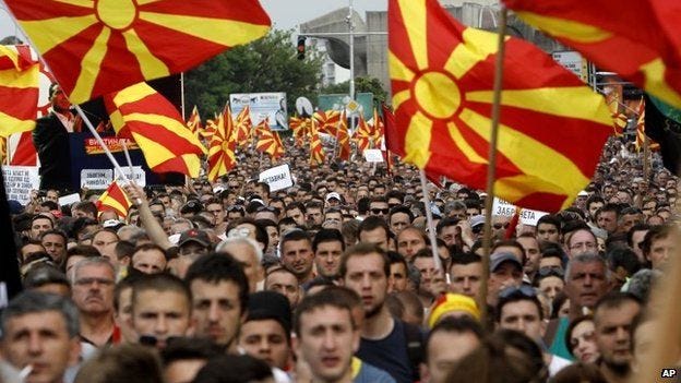 Macedonia protests 'to continue' against PM Gruevski - BBC News